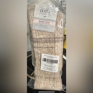 NWT Pudus Sweater Socks